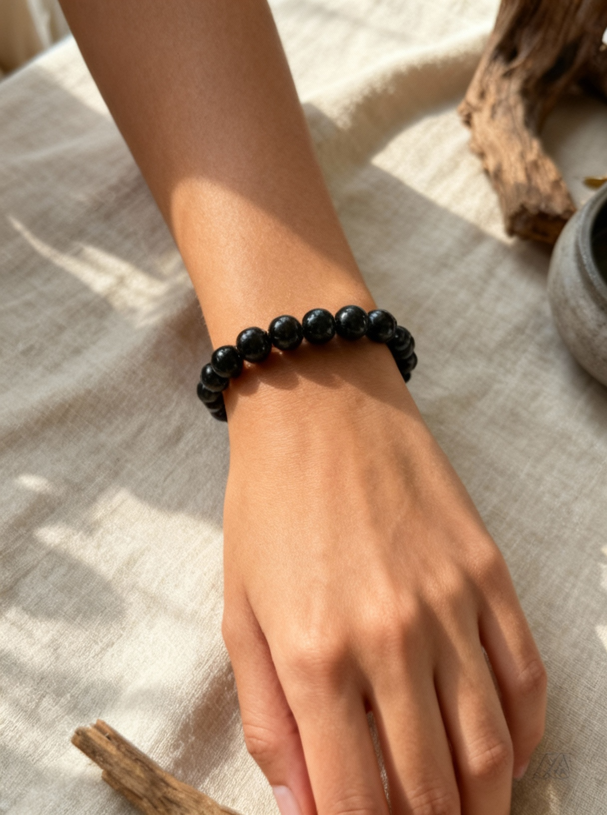 Midnight Guardian - Obsidian